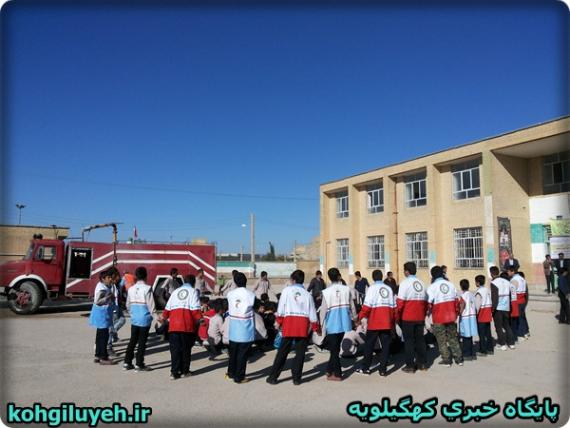 برگزاری مانور ایمنی و زلزله در مدارس دهدشت+ تصاویر
