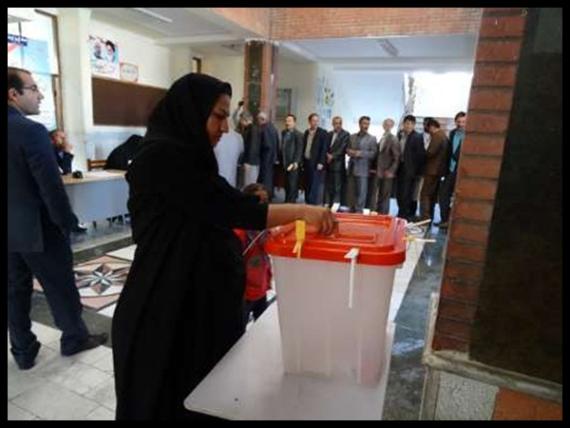 حضور پرشور و حماسی مردم دهدشت در پای صندوق های رأی/پایگاه خبری کهگیلویه