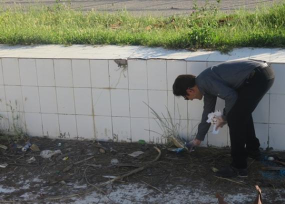 اقدام جالب شهروندان دهدشتی به مناسبت روز زمین پاک/پایگاه خبری کهگیلویه